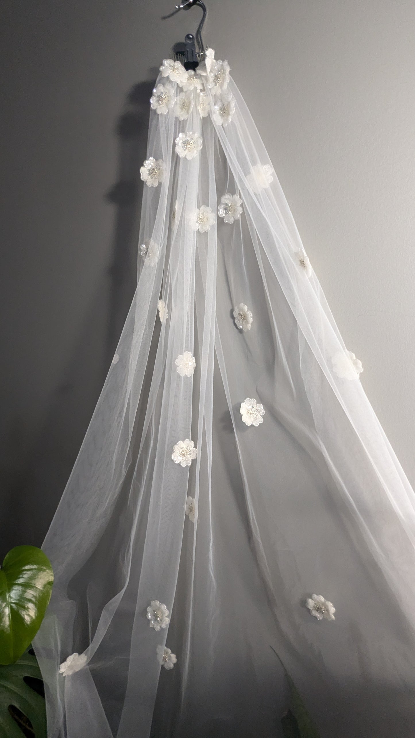 3D Floral Veil