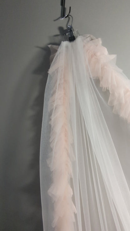 Ruffle Trim Veil