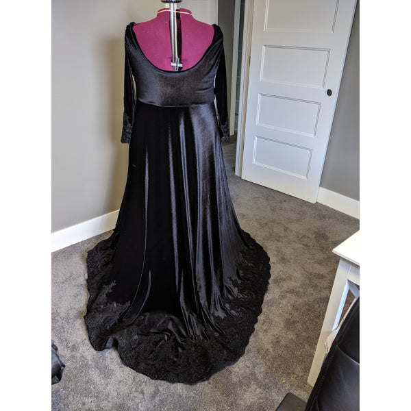 Raven Stretch Velvet Gown