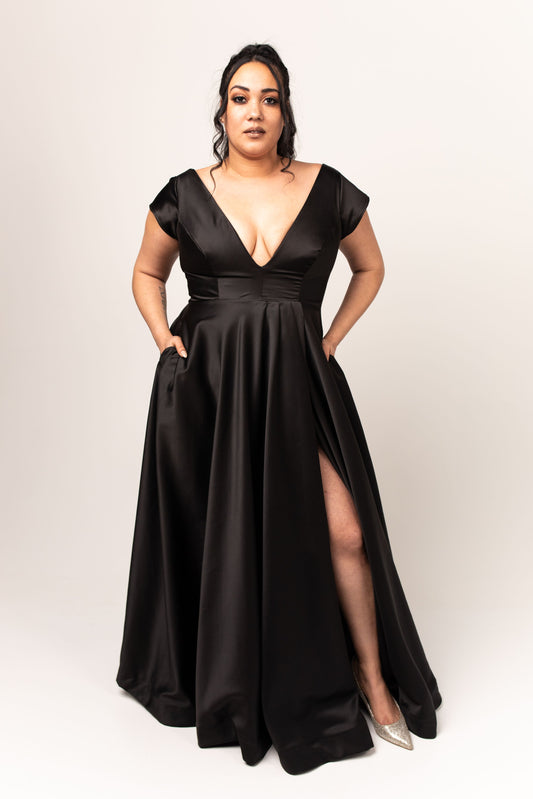 Black Wedding Gowns | Size-inclusive, Customizable Black Wedding Dresses Hannah Caroline Couture Black Wedding Gowns | Size-inclusive, Customizable Black Wedding Dresses Hannah Caroline Couture